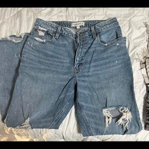 ABERCROMBIE & FITCH MOM JEANS